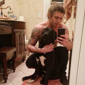 Meet your Posher, Derek